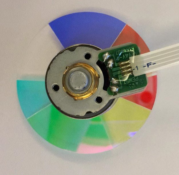 The back of Optoma w512 color wheel