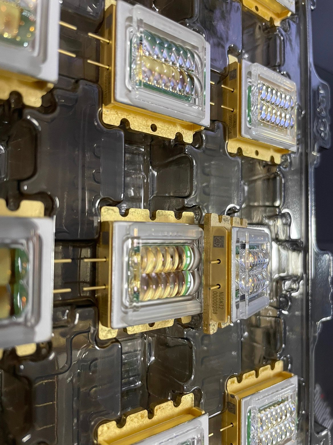 NUGM32 high-power green laser diode array