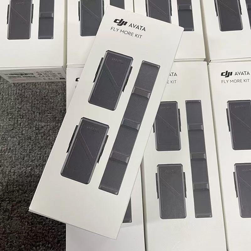 DJI avata fly more kit, 2 batteries and 1 charging hub