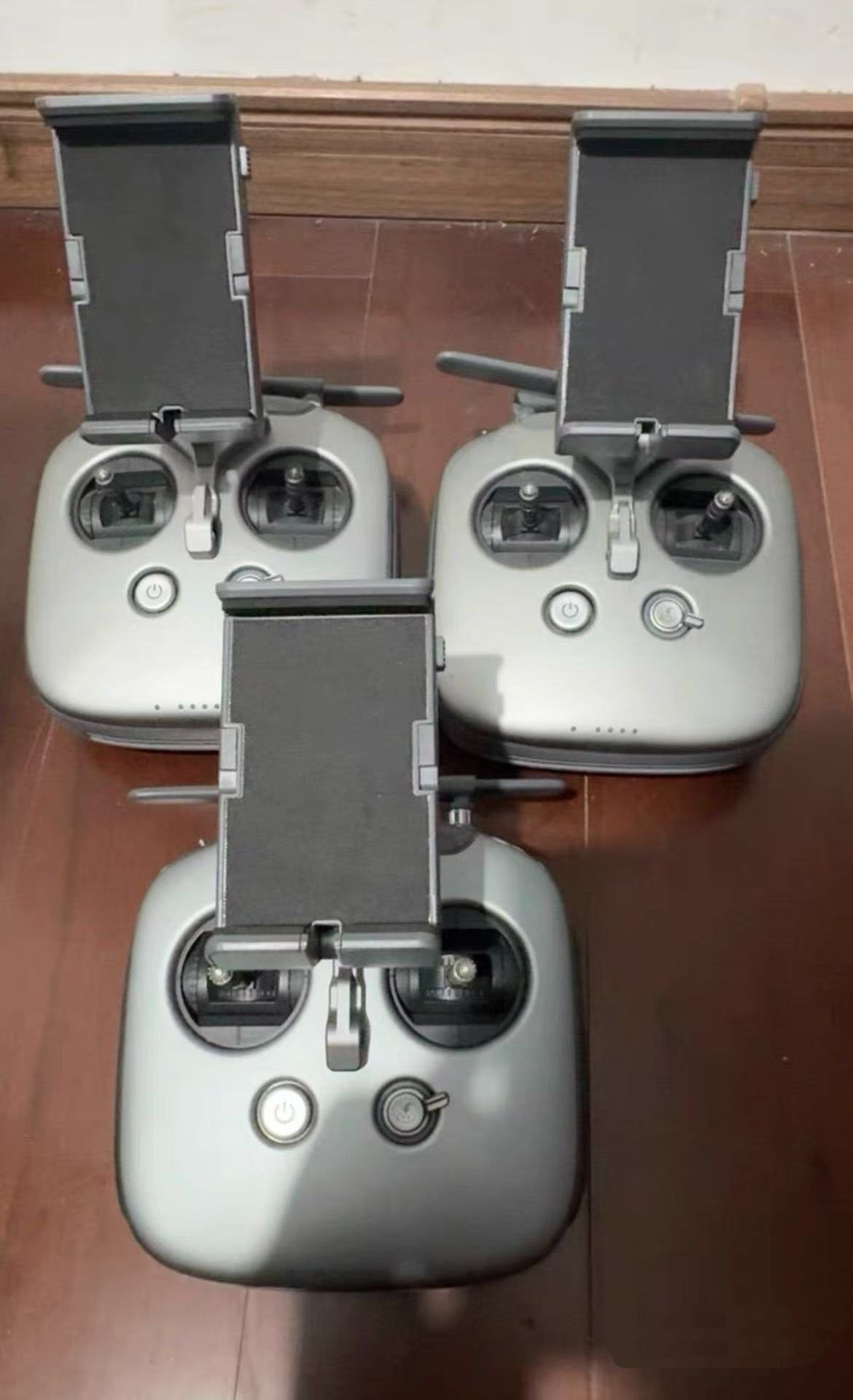 Side View of DJI Inspire 2 Remote Controller GL6D10A